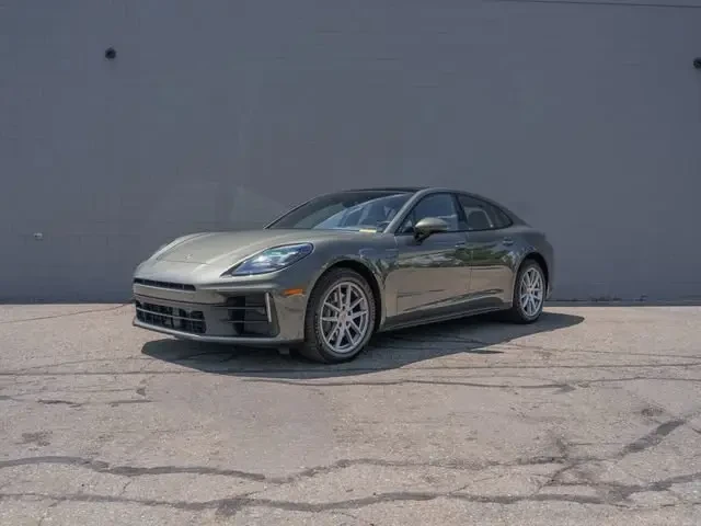 2025 Porsche 976 Panamera - Image 6 of 31