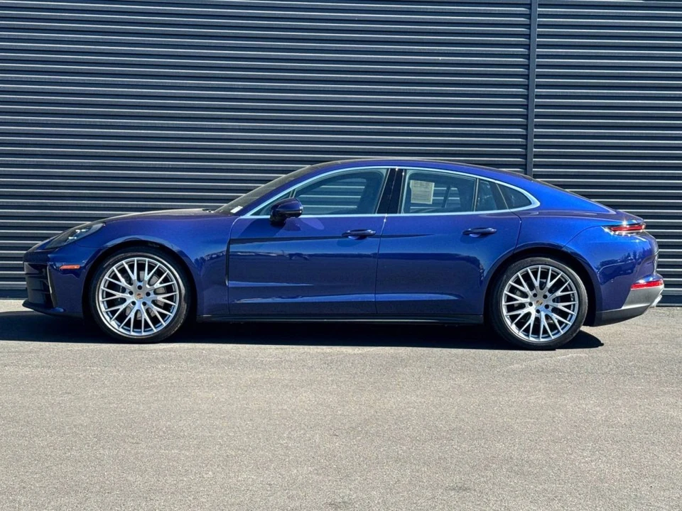 2025 Porsche 976 Panamera - Image 3 of 5