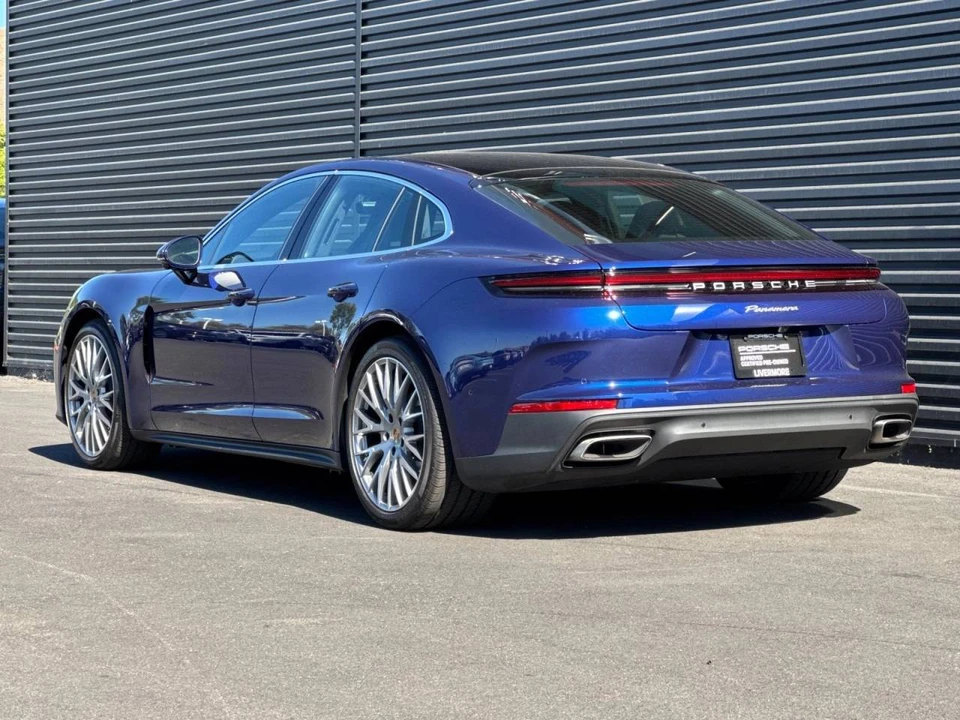 2025 Porsche 976 Panamera - Image 4 of 5