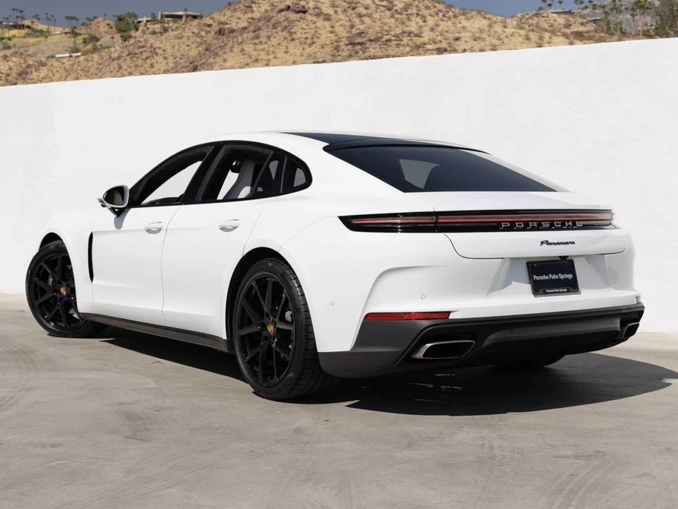 2025 Porsche 976 Panamera - Image 3 of 5
