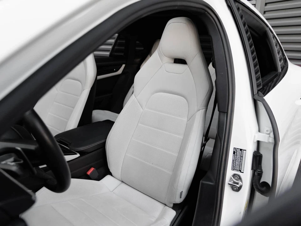 2025 Porsche 976 Panamera - Image 5 of 5