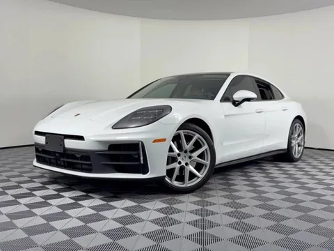 2025 Porsche Panamera