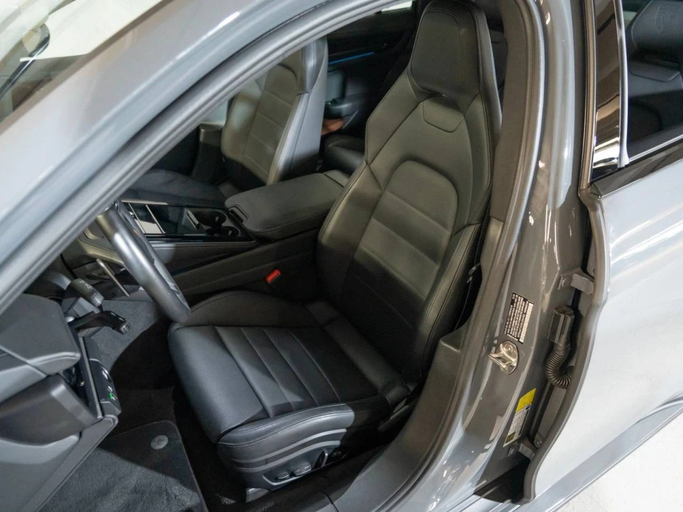 2025 Porsche 976 Panamera - Image 5 of 5