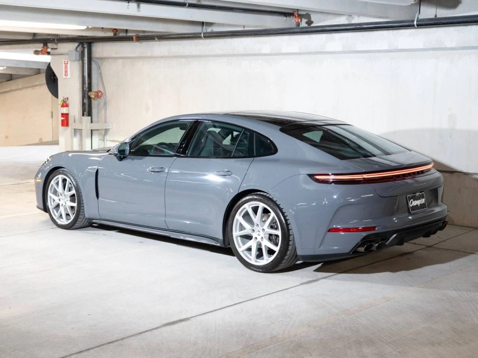 2025 Porsche 976 Panamera - Image 3 of 5