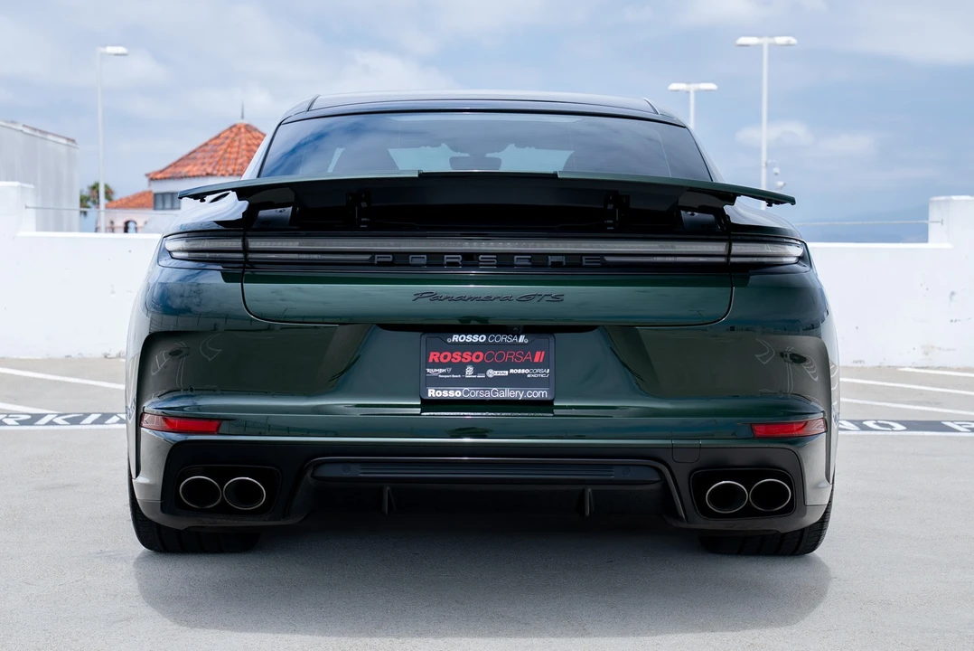 2025 Porsche 976 Panamera - Image 6 of 31