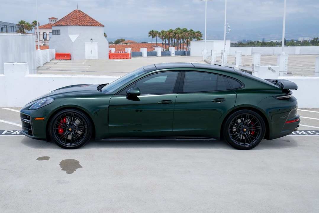 2025 Porsche 976 Panamera - Image 31 of 31