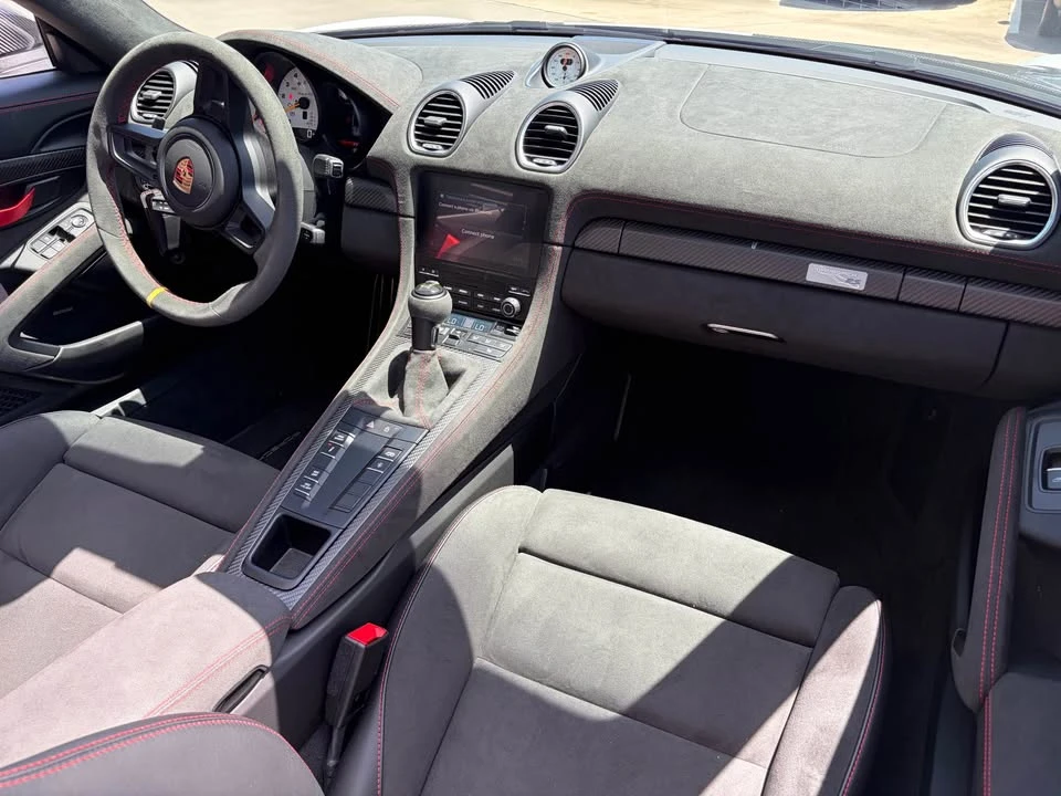 2025 Porsche - Image 7 of 12