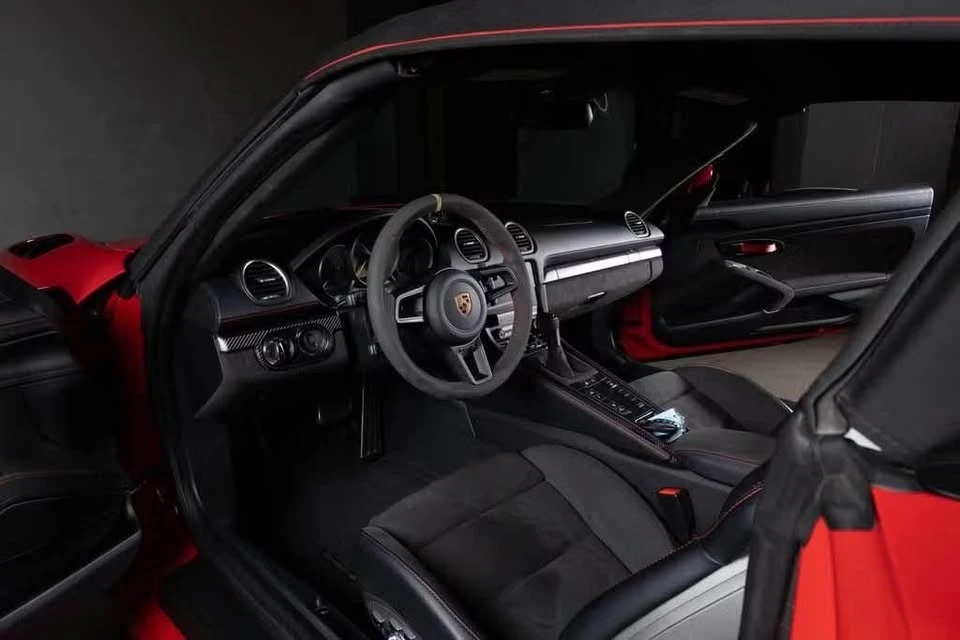 2025 Porsche 718 Boxster Spyder RS - Image 7 of 8