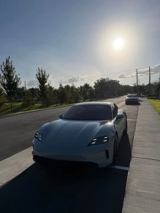 2025 Porsche Taycan - Image 2 of 11