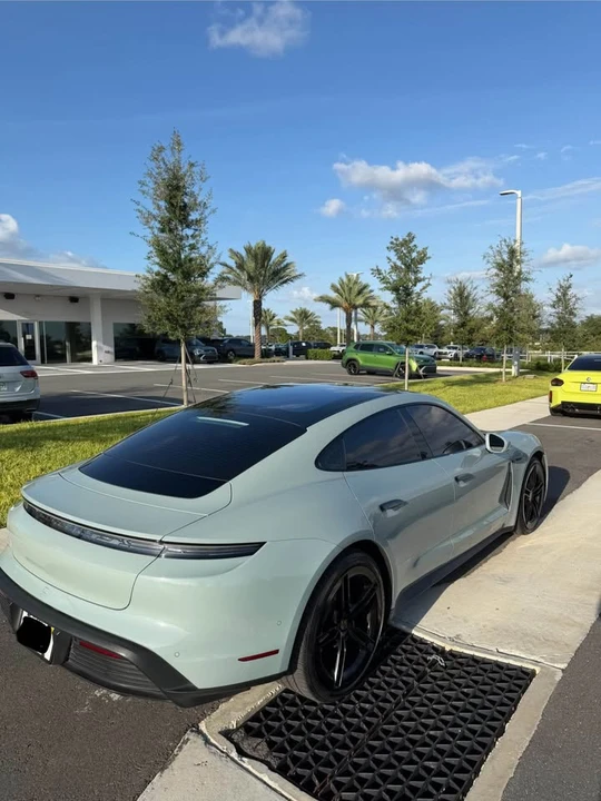 2025 Porsche Taycan - Image 5 of 11