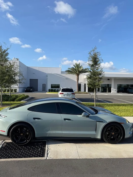2025 Porsche Taycan - Image 6 of 11