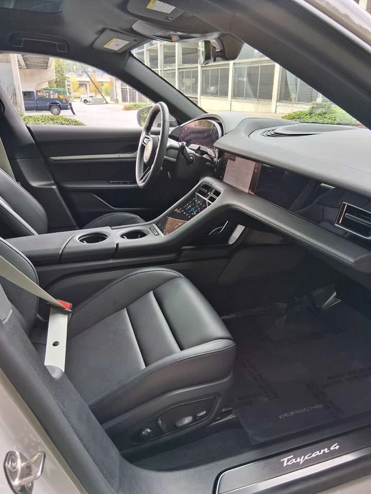 2025 Porsche Taycan - Image 4 of 19