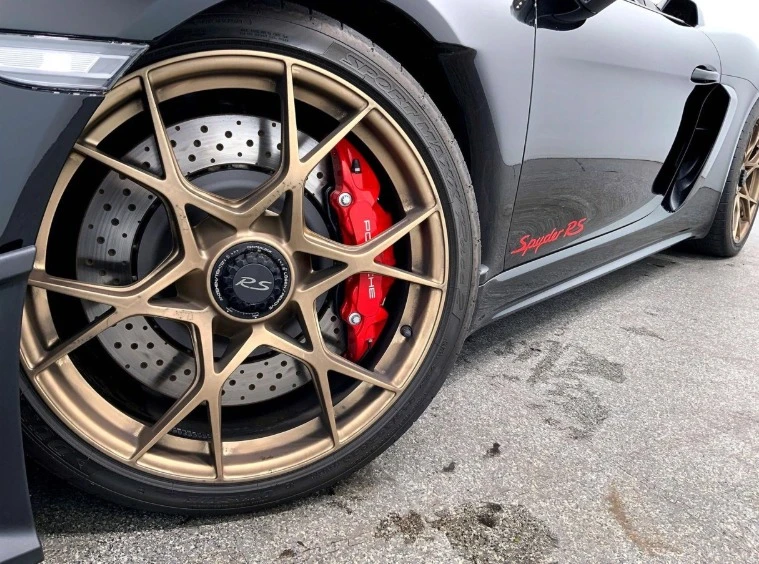 2025 Porsche 992 GT3 RS - Image 16 of 20