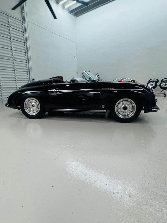 2025 Porsche 356 Replica - Image 8 of 19