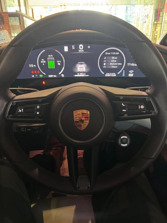 2025 Porsche Taycan 4S - Image 11 of 14