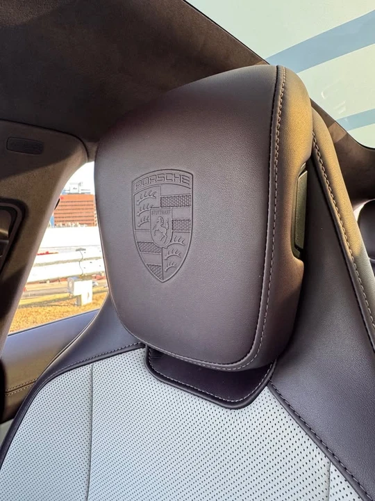 2025 Porsche Taycan 4S - Image 8 of 14