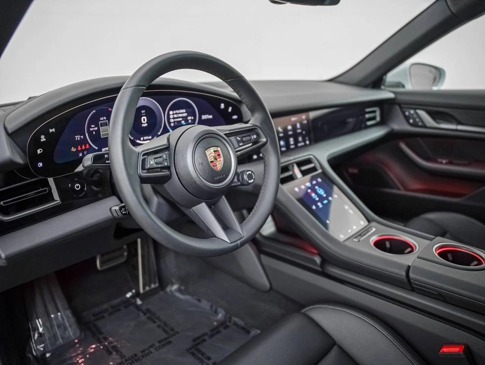 2025 Porsche Taycan 4 - Image 4 of 5