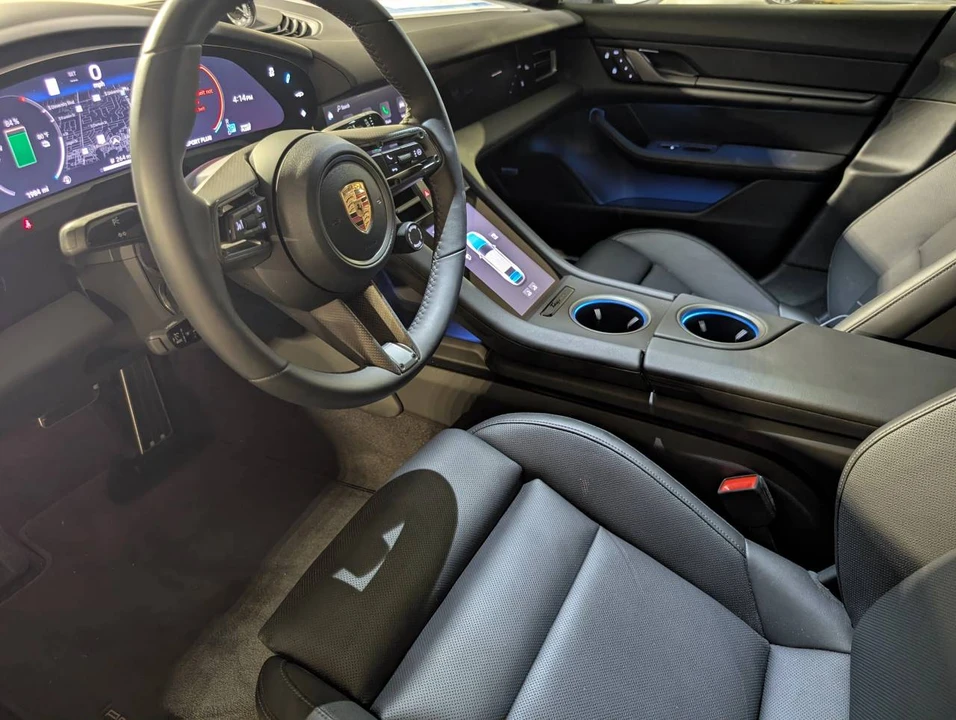 2025 Porsche Taycan 4 - Image 5 of 5