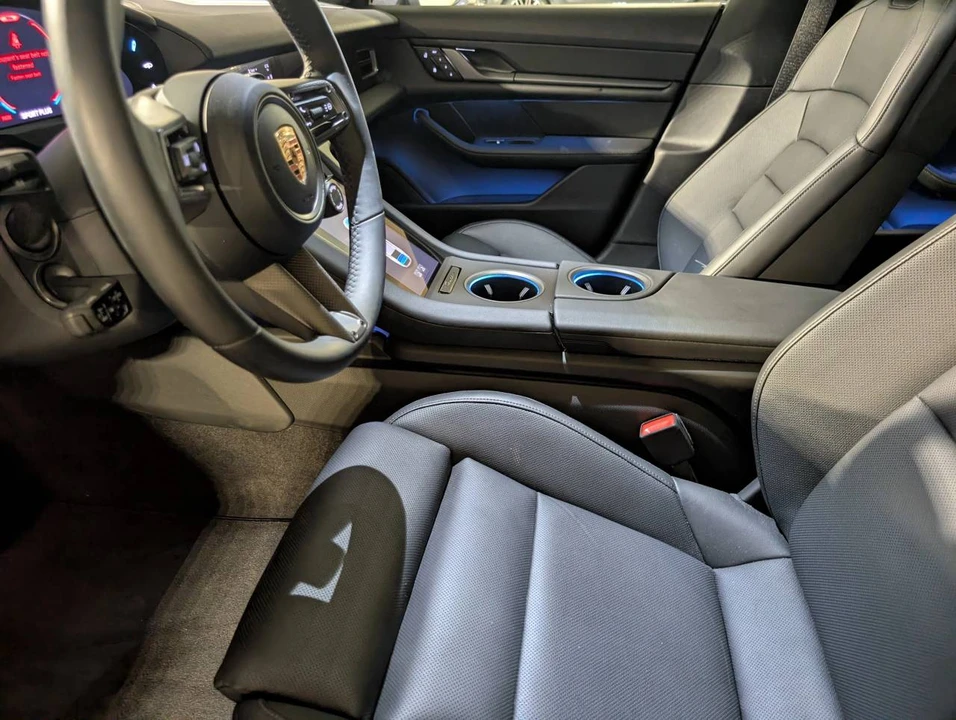 2025 Porsche Taycan 4 - Image 4 of 5