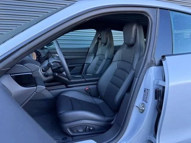 2025 Porsche Taycan 4 - Image 5 of 5