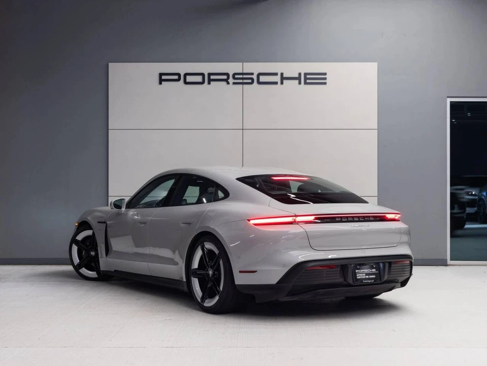 2025 Porsche Taycan 4 - Image 5 of 5