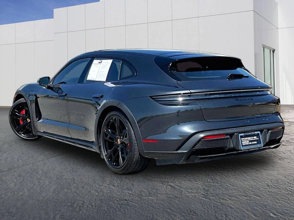 2025 Porsche Taycan Cross Turismo - Image 3 of 4