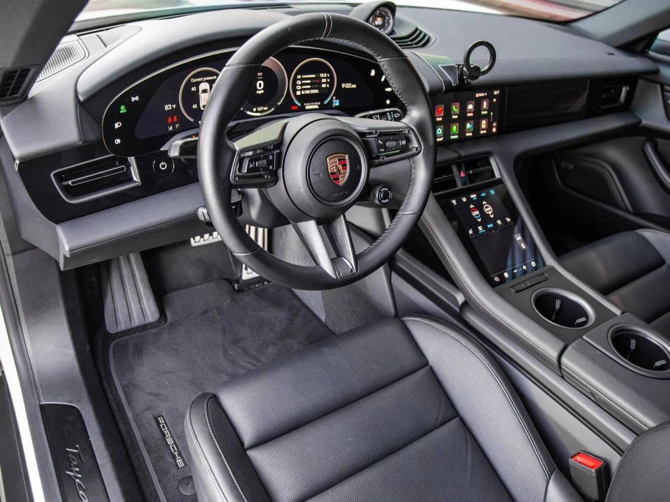 2025 Porsche Taycan Cross Turismo - Image 4 of 4