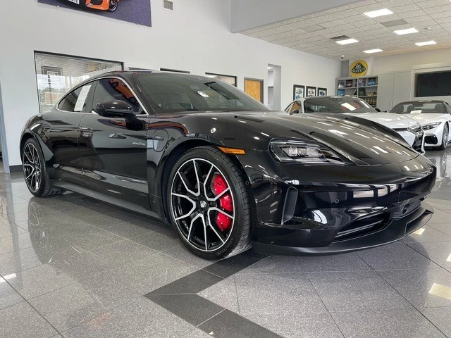 2025 Porsche Taycan 4S - Image 7 of 31