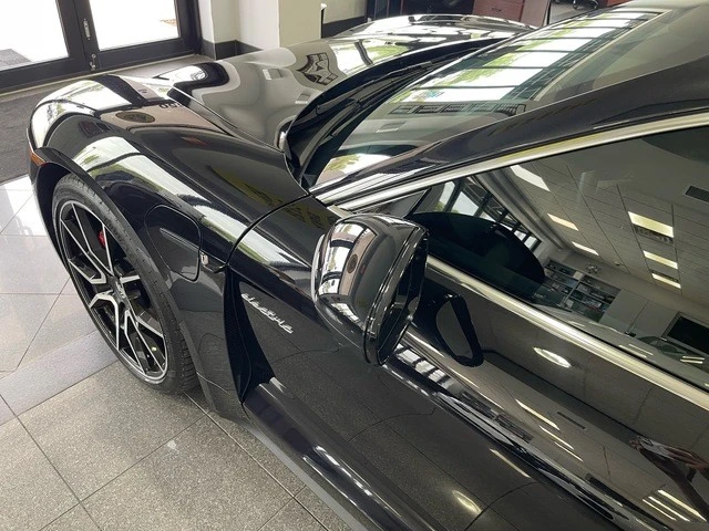 2025 Porsche Taycan 4S - Image 15 of 31