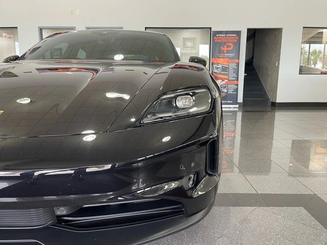 2025 Porsche Taycan 4S - Image 10 of 31