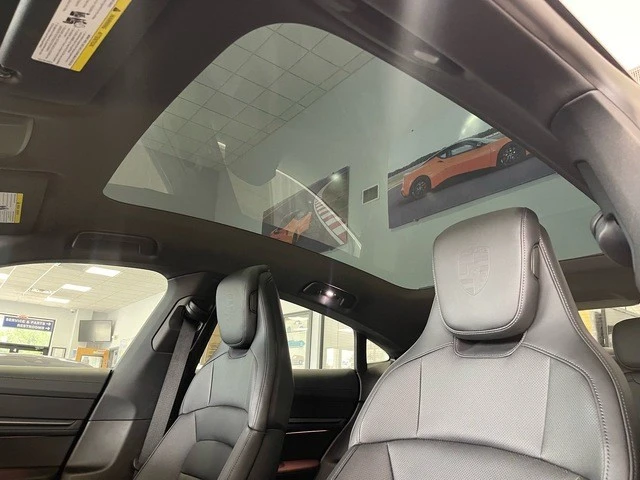 2025 Porsche Taycan 4S - Image 27 of 31