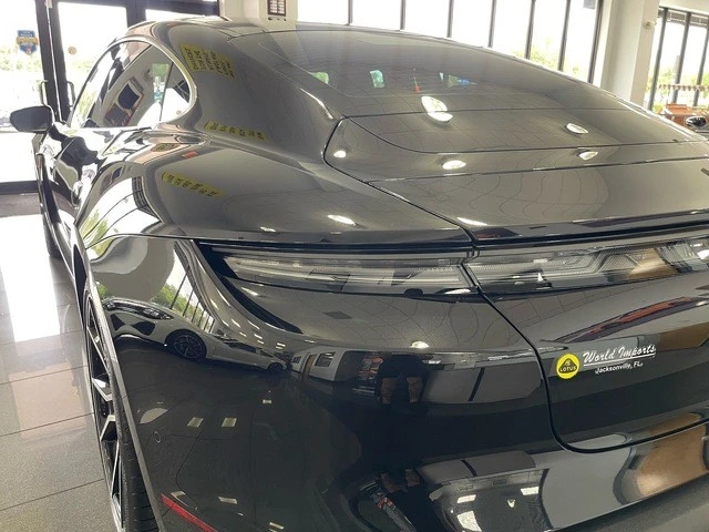 2025 Porsche Taycan 4S - Image 14 of 31