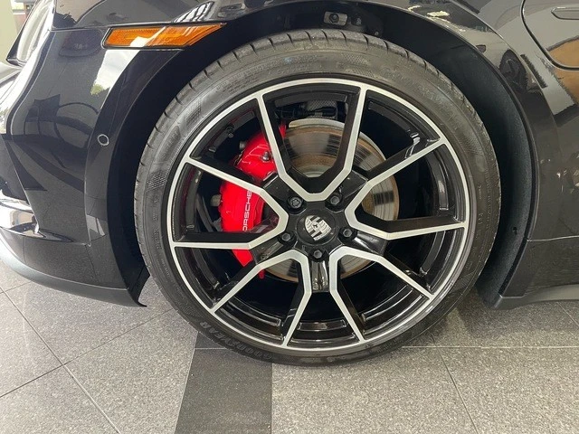 2025 Porsche Taycan 4S - Image 20 of 31