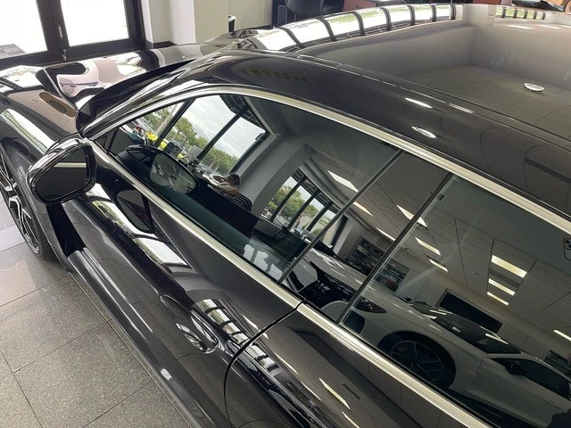 2025 Porsche Taycan 4S - Image 13 of 31