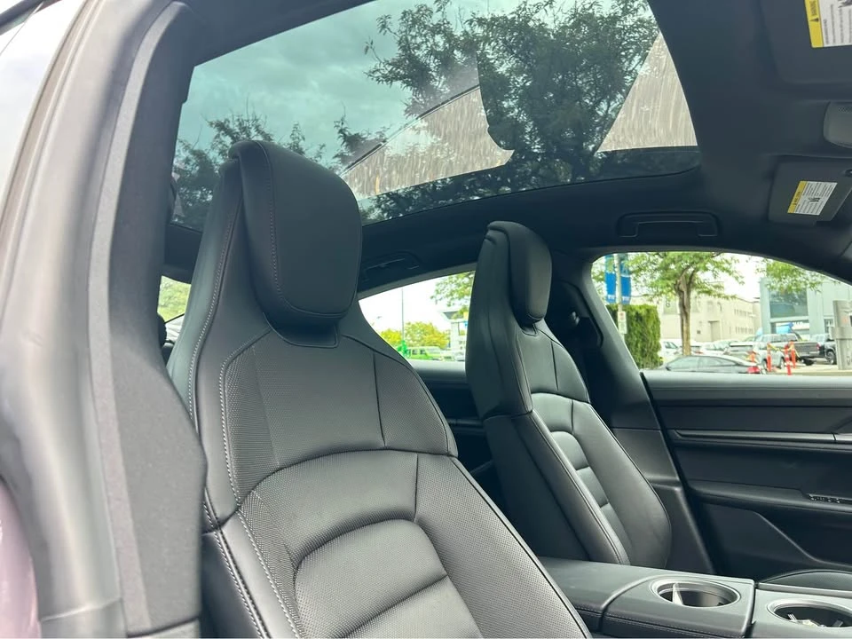 2025 Porsche Taycan 4S - Image 17 of 20