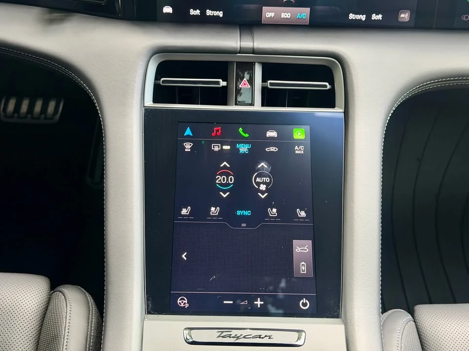 2025 Porsche Taycan 4S - Image 12 of 20