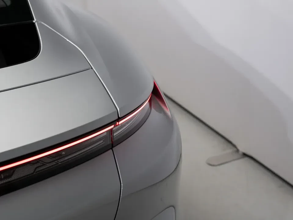 2025 Porsche Taycan 4S - Image 16 of 20