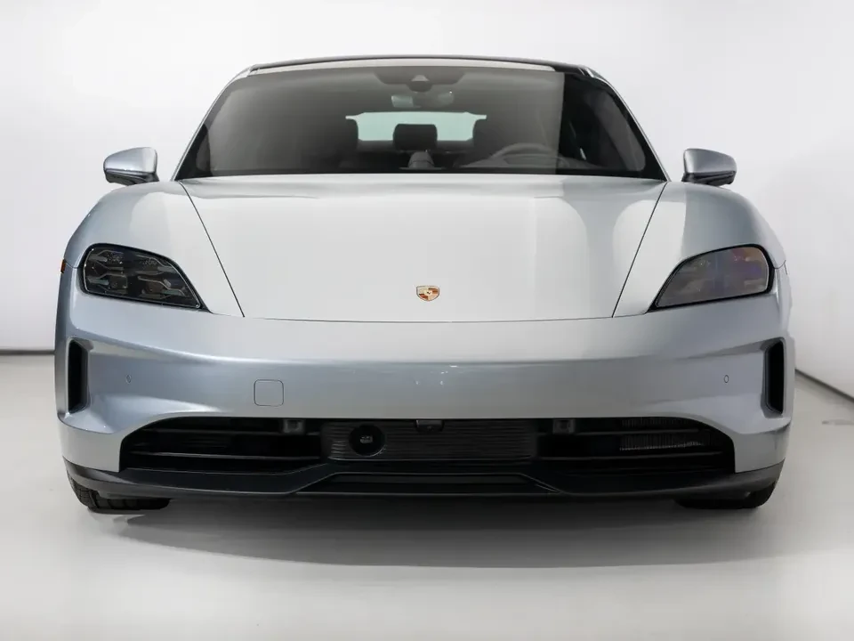2025 Porsche Taycan 4S - Image 9 of 20