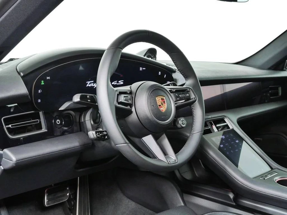 2025 Porsche Taycan 4S - Image 4 of 5
