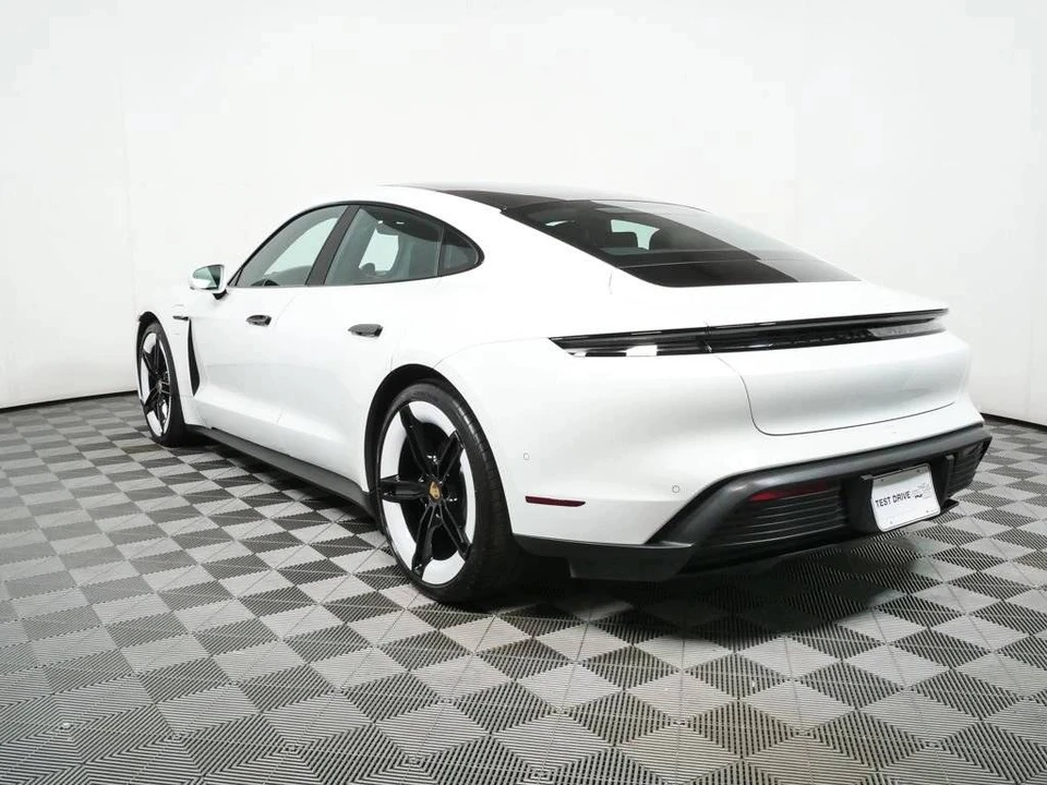 2025 Porsche Taycan 4S - Image 3 of 5