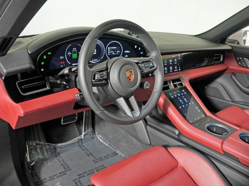 2025 Porsche Taycan 4S - Image 4 of 4