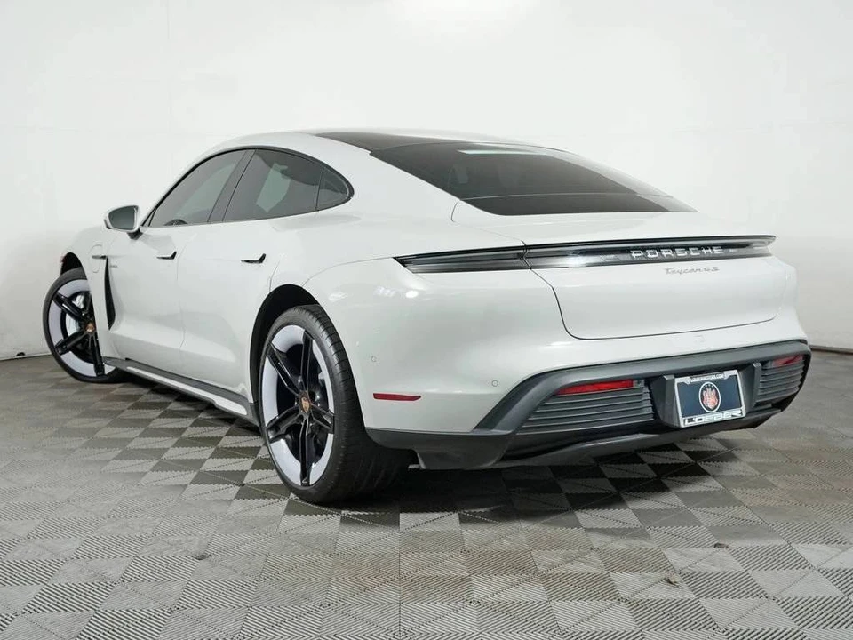 2025 Porsche Taycan 4S - Image 3 of 4
