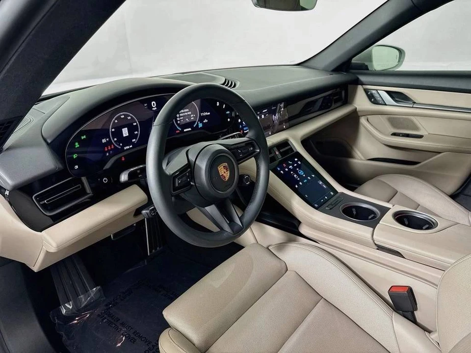 2025 Porsche Taycan 4S - Image 4 of 4