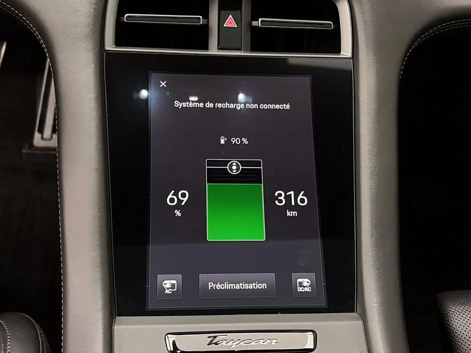 2025 Porsche Taycan 4S - Image 18 of 20