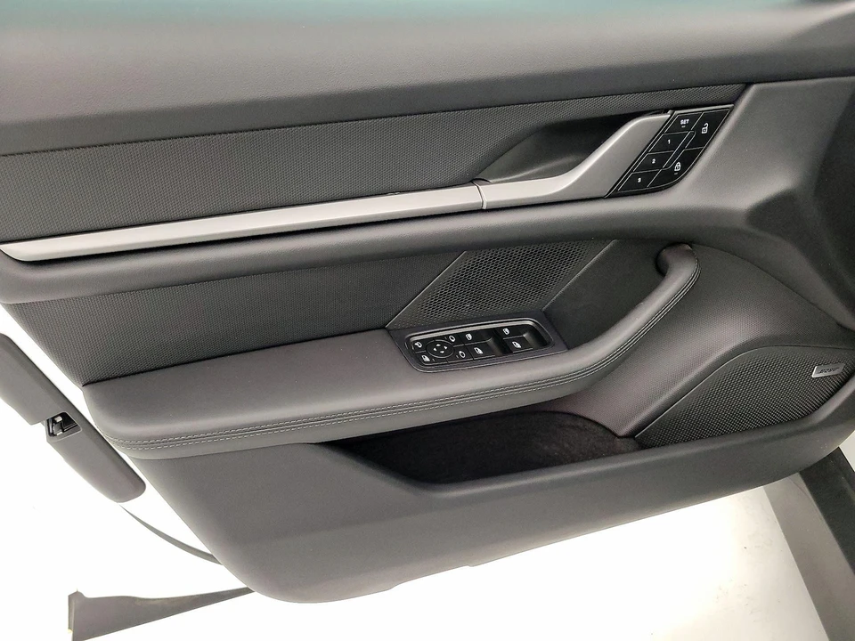 2025 Porsche Taycan - Image 13 of 26