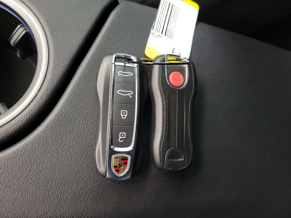 2025 Porsche Taycan - Image 23 of 26