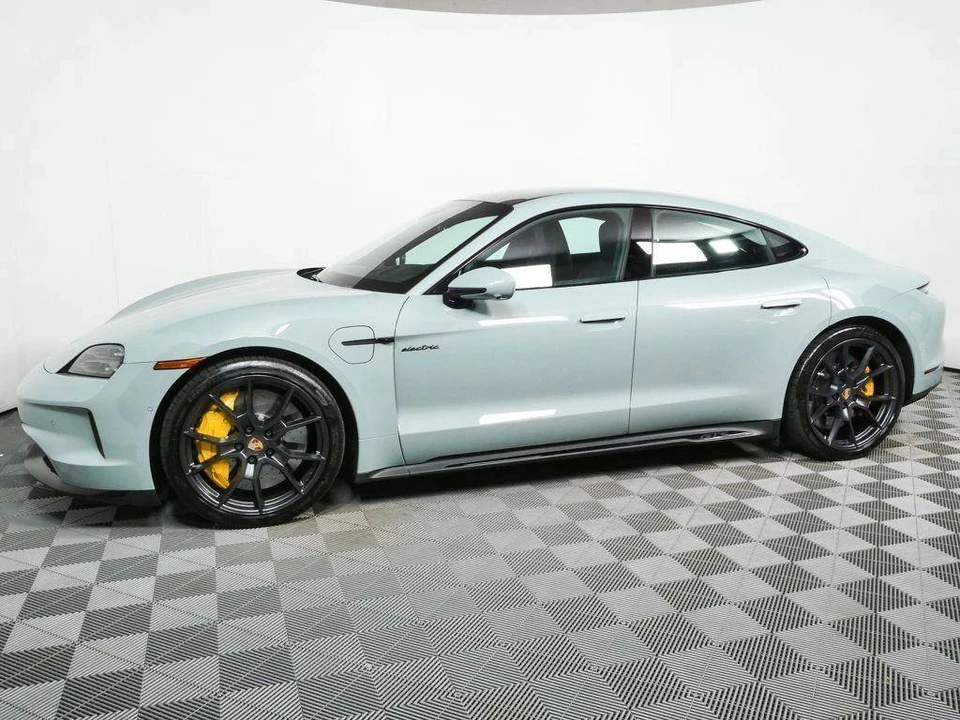 2025 Porsche Taycan GTS - Image 2 of 5