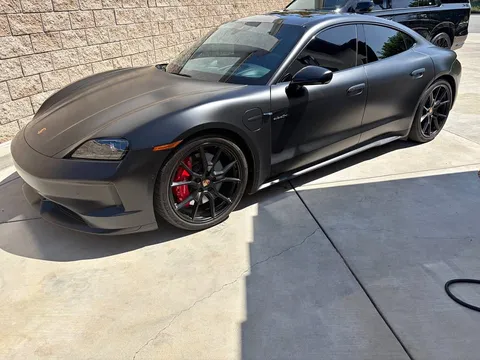 2025 Porsche Taycan GTS