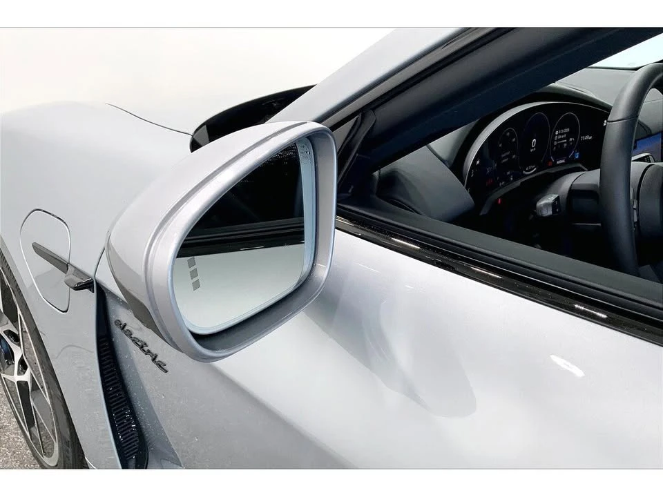 2025 Porsche Taycan - Image 12 of 20
