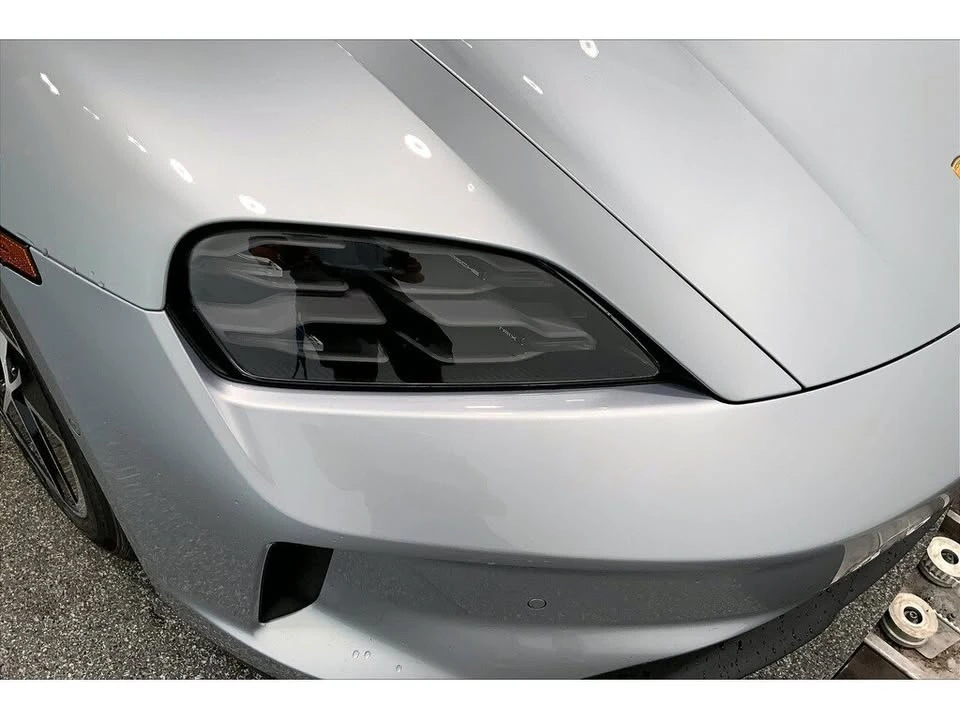 2025 Porsche Taycan - Image 10 of 20